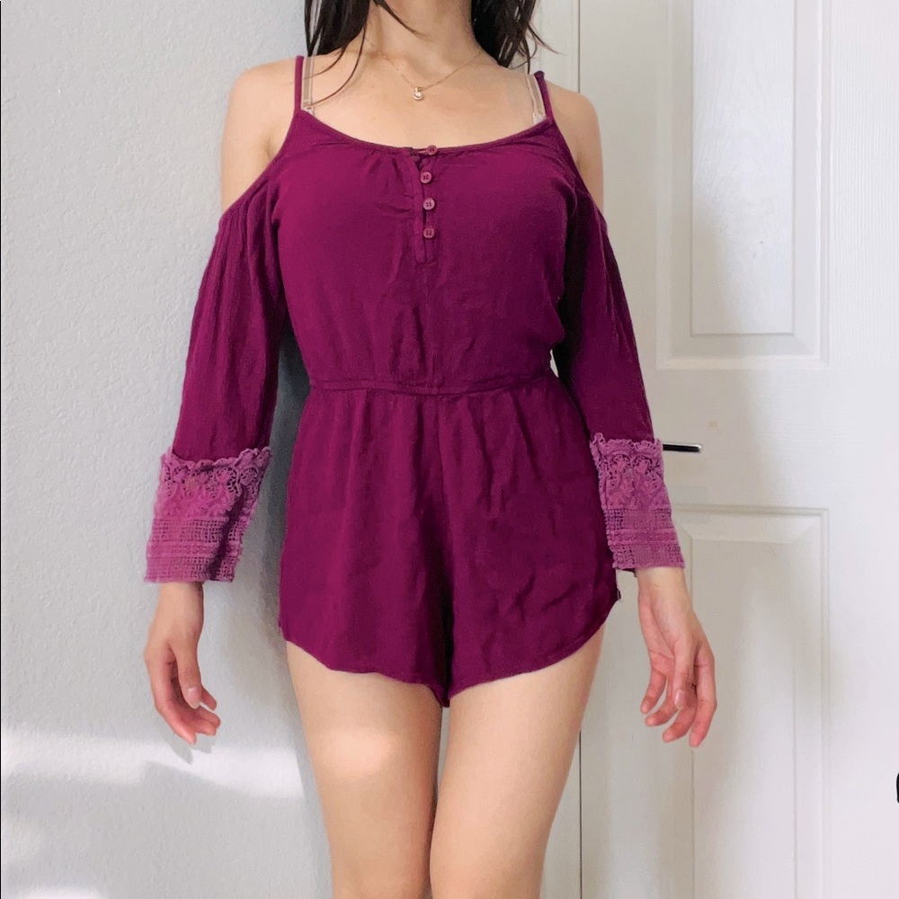 Laced sleeve burgundy romper